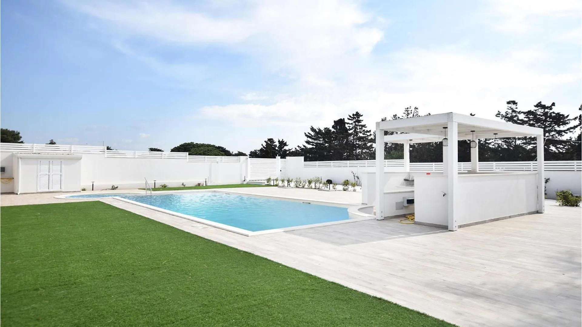 Beautiful Home In 圣克罗切卡梅里纳 0*,  意大利